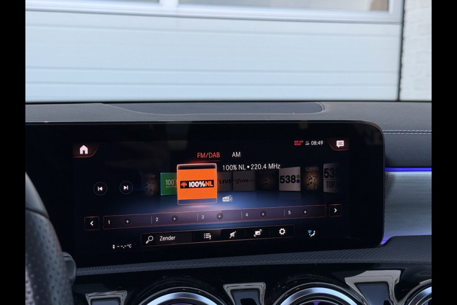 Mercedes-Benz A-Klasse 250 e Business Solution AMG Edition | Pano | Ambient Light | Camera | LED | 18 inch