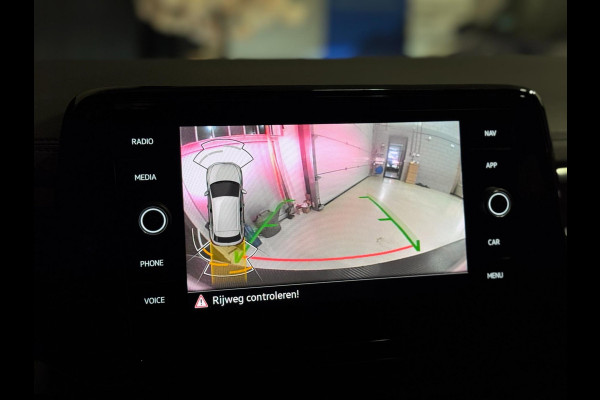 Volkswagen T-Roc 1.5 TSI 3X R-LINE | PANO | VIRTUAL | IQ LED | LANE ASS. | VOL!