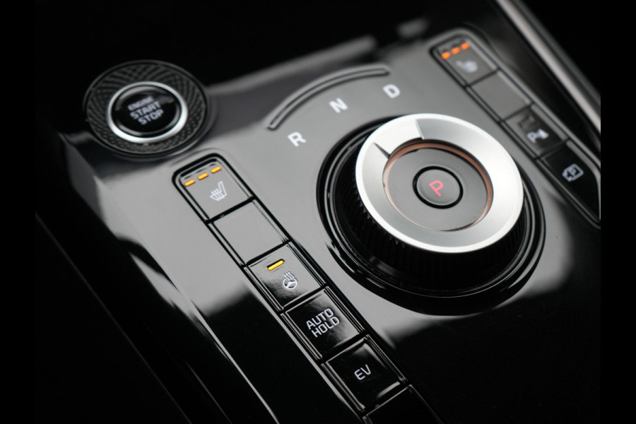 Kia Niro 1.6 GDi DynamicLine Plug In Hybrid 142pk Dealer O.H PHEV | Adaptive Cruise | Camera | Sportstoelen & Stuur Verwarmd | Keyless | Blis | Apple Carplay | Navigatie | Virtual | DAB | 16"L.M |