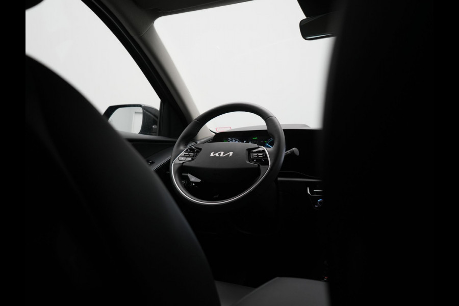 Kia Niro 1.6 GDi DynamicLine Plug In Hybrid 142pk Dealer O.H PHEV | Adaptive Cruise | Camera | Sportstoelen & Stuur Verwarmd | Keyless | Blis | Apple Carplay | Navigatie | Virtual | DAB | 16"L.M |