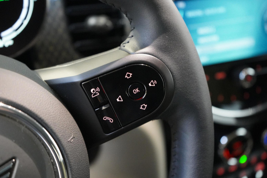 MINI Mini Electric Classic 33 kWh | Zwart optiek | Navigatie | Stoelverwarming | Privacy Glass