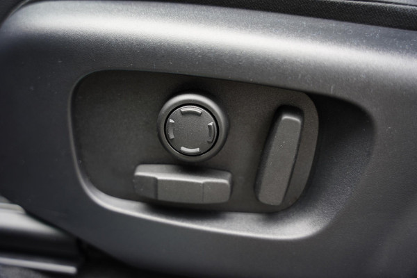 Land Rover Range Rover Evoque P270 E AWD Dynamic SE Meridian /  Panoramadak