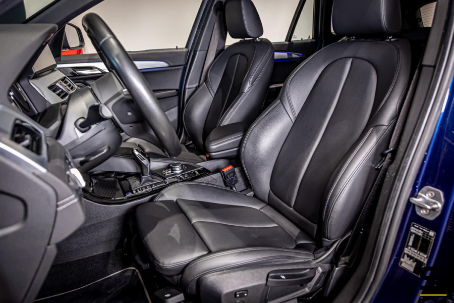 BMW X1 SDrive18i Executive Edition|NAP|HUD|Trekhaak|Cam|1eig