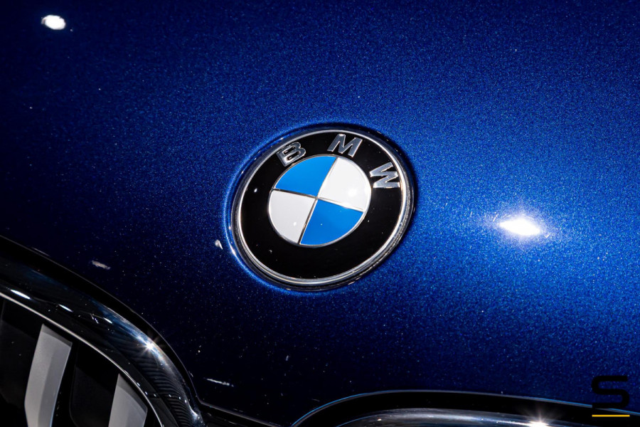 BMW X1 SDrive18i Executive Edition|NAP|HUD|Trekhaak|Cam|1eig