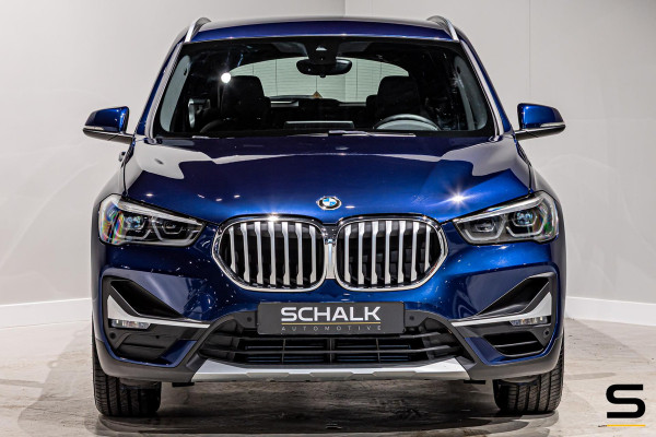 BMW X1 SDrive18i Executive Edition|NAP|HUD|Trekhaak|Cam|1eig