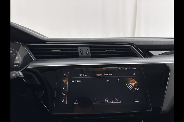 Audi e-tron 50 quattro Business edition 71 kWh [ 3-Fase ] {SOH-99%} (INCL.BTW) Aut. *HEATPUMP | FULL-LED | DIGI-COCKPIT | NAVI-FULLMAP | MEMORY-PACK |  COMFORTSEATS | KEYLESS | AUDI-SOUND | SHIFT-PADDLES | DAB+ | ECC | PDC | CRUISE | 20''ALU*