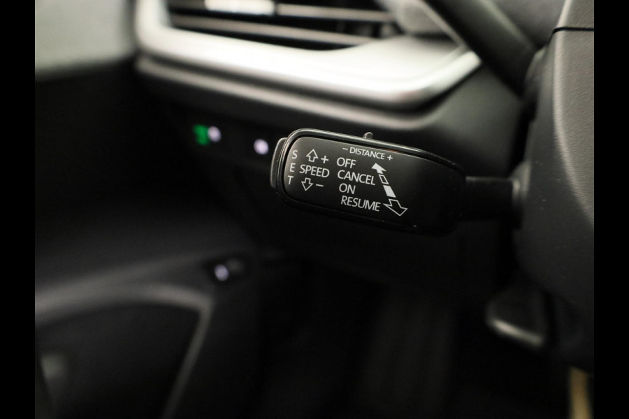 Škoda Enyaq 60 Selection 204pk | Blind Spot | Adaptive Cruise | Elek. achterklep | Navigatie | Camera |