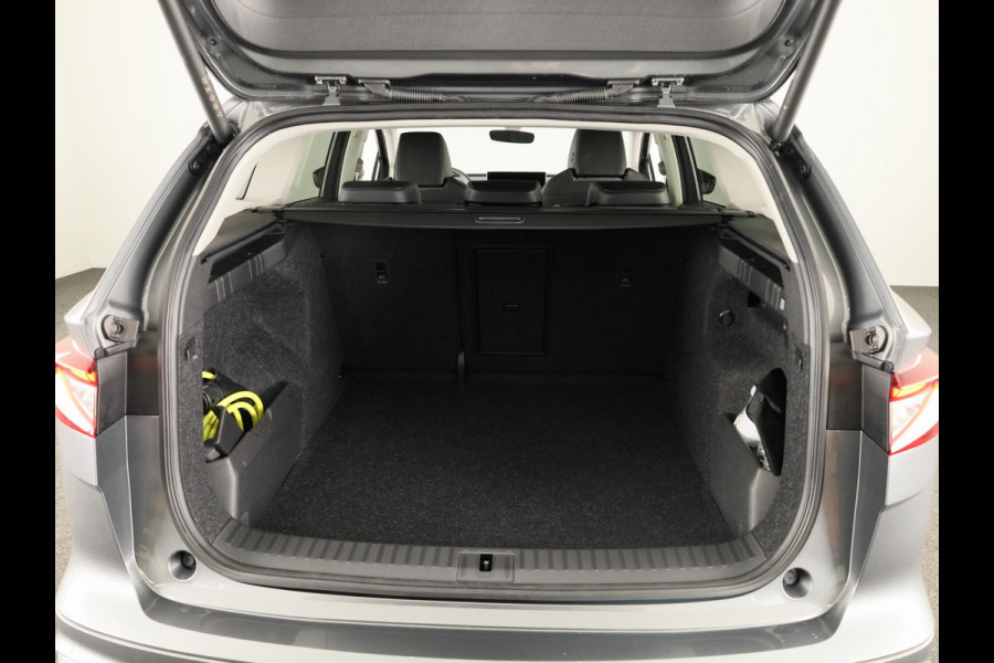 Škoda Enyaq 60 Selection 204pk | Blind Spot | Adaptive Cruise | Elek. achterklep | Navigatie | Camera |