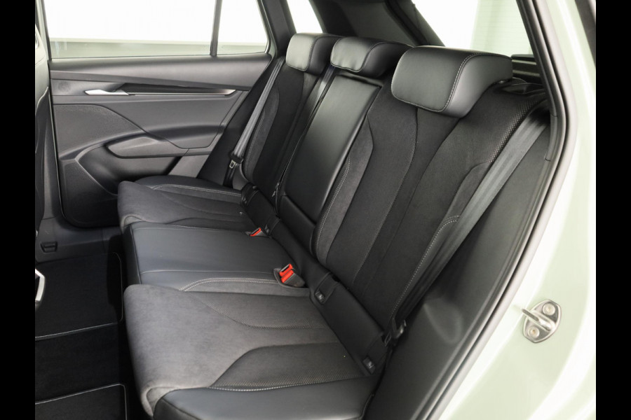 Škoda Elroq 60 Sportline 204pk | Binnen twee weken rijden! |