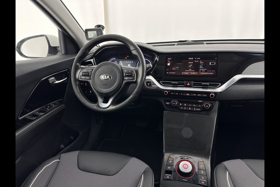 Kia e-Niro DynamicLine 64 kWh [ 3-Fase ] {SOH-100%} (INCL-BTW) Aut.*LEATHER-FABRIC | NAVI-FULLMAP | DAB+ | ADAPTIVE-CRUISE | CAMERA | HEATED-COMFORTSEATS | KEYLESS | DIGI-COCKPIT | SHIFT-PADDLES | CARPLAY | LANE-ASSIST | ...