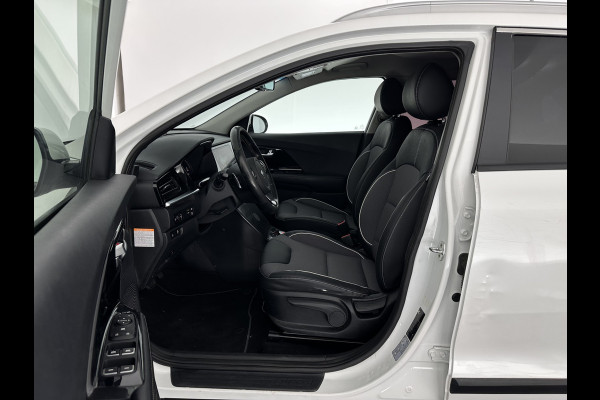 Kia e-Niro DynamicLine 64 kWh [ 3-Fase ] {SOH-100%} (INCL-BTW) Aut.*LEATHER-FABRIC | NAVI-FULLMAP | DAB+ | ADAPTIVE-CRUISE | CAMERA | HEATED-COMFORTSEATS | KEYLESS | DIGI-COCKPIT | SHIFT-PADDLES | CARPLAY | LANE-ASSIST | ...