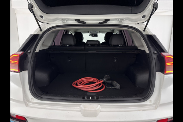 Kia e-Niro DynamicLine 64 kWh [ 3-Fase ] {SOH-100%} (INCL-BTW) Aut.*LEATHER-FABRIC | NAVI-FULLMAP | DAB+ | ADAPTIVE-CRUISE | CAMERA | HEATED-COMFORTSEATS | KEYLESS | DIGI-COCKPIT | SHIFT-PADDLES | CARPLAY | LANE-ASSIST | ...