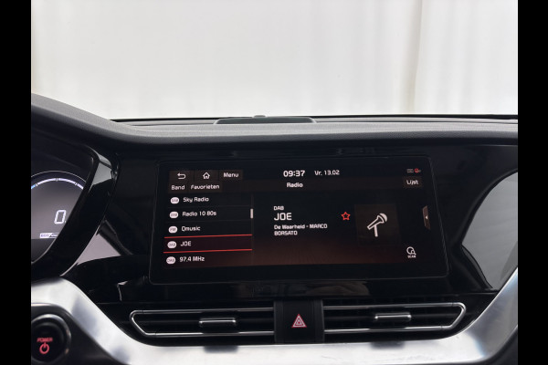 Kia e-Niro DynamicLine 64 kWh [ 3-Fase ] {SOH-100%} (INCL-BTW) Aut.*LEATHER-FABRIC | NAVI-FULLMAP | DAB+ | ADAPTIVE-CRUISE | CAMERA | HEATED-COMFORTSEATS | KEYLESS | DIGI-COCKPIT | SHIFT-PADDLES | CARPLAY | LANE-ASSIST | ...