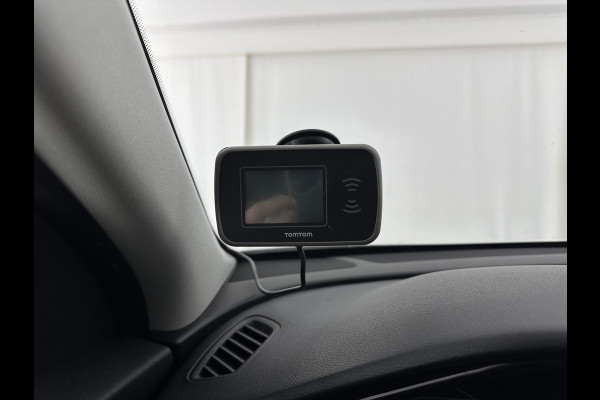 Kia e-Niro DynamicLine 64 kWh [ 3-Fase ] {SOH-100%} (INCL-BTW) Aut.*LEATHER-FABRIC | NAVI-FULLMAP | DAB+ | ADAPTIVE-CRUISE | CAMERA | HEATED-COMFORTSEATS | KEYLESS | DIGI-COCKPIT | SHIFT-PADDLES | CARPLAY | LANE-ASSIST | ...