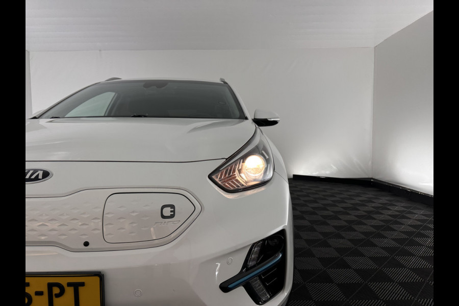 Kia e-Niro DynamicLine 64 kWh [ 3-Fase ] {SOH-100%} (INCL-BTW) Aut.*LEATHER-FABRIC | NAVI-FULLMAP | DAB+ | ADAPTIVE-CRUISE | CAMERA | HEATED-COMFORTSEATS | KEYLESS | DIGI-COCKPIT | SHIFT-PADDLES | CARPLAY | LANE-ASSIST | ...