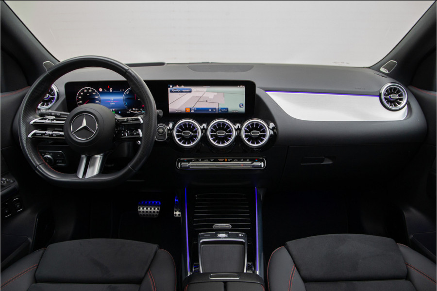 Mercedes-Benz GLA 250 e AMG Premium, Pano, Head-up, Burmester, Designo, Nightpack, Facelift