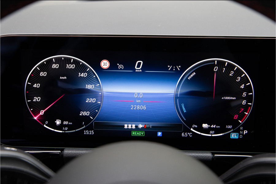 Mercedes-Benz GLA 250 e AMG Premium, Pano, Head-up, Burmester, Designo, Nightpack, Facelift