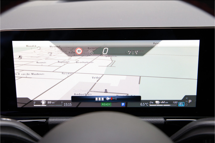 Mercedes-Benz GLA 250 e AMG Premium, Pano, Head-up, Burmester, Designo, Nightpack, Facelift