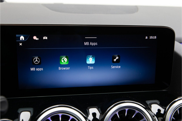 Mercedes-Benz GLA 250 e AMG Premium, Pano, Head-up, Burmester, Designo, Nightpack, Facelift