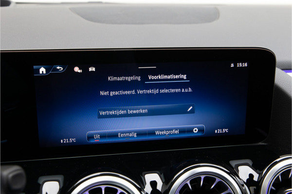 Mercedes-Benz GLA 250 e AMG Premium, Pano, Head-up, Burmester, Designo, Nightpack, Facelift