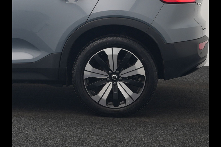 Volvo XC40 T5 Ultimate Dark Plug In Hybrid 263pk Dealer O.H. PHEV | Panodak | Adaptive Cruise | Camera | Alcantara Sportstoelen Memory & Verwarmd | Harman / Kardon | Stuur Verwarmd | Keyless | 19"L.M | Apple Carplay | Blis | Navigatie | DAB |