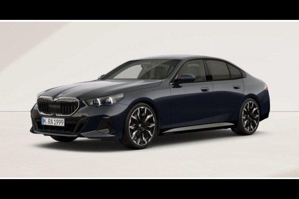 BMW 5 Serie 520i M-Sport Pro | Pano | HK | HUD | 360 | Ventilatie | Elek. Trekhaak