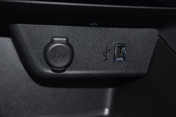 Opel Corsa Pano|Camera|Carplay|17"|Stuur+Stoelverw.