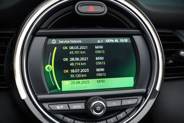 MINI Cabrio 1.5 Cooper Chili | Stoelverwarming | Cruise Control | Navigatie | Ambiance Verlichting | Parkeersensoren | Keyless | Climate Control | Black Pack | Dealer Onderhouden |