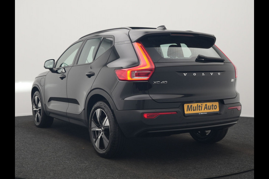 Volvo XC40 T5 Ultimate Dark Plug In Hybrid 293pk Dealer O.H. PHEV | Trekhaak Af Fabriek | Panodak | Adaptive Cruise | Camera | Alcantara Sporstoelen Memory & Verwarmd | Harman / Kardon | Stuur Verwarmd | Keyless | Apple Carplay | Navigatie | DAB |