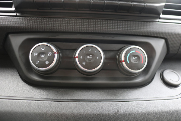 Renault Trafic 2.0 dCi 150pk L2 H1 Work Edition Automaat Airco Navigatie Trekhaak