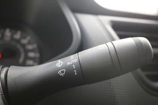 Renault Trafic 2.0 dCi 150pk L2 H1 Work Edition Automaat Airco Navigatie Trekhaak