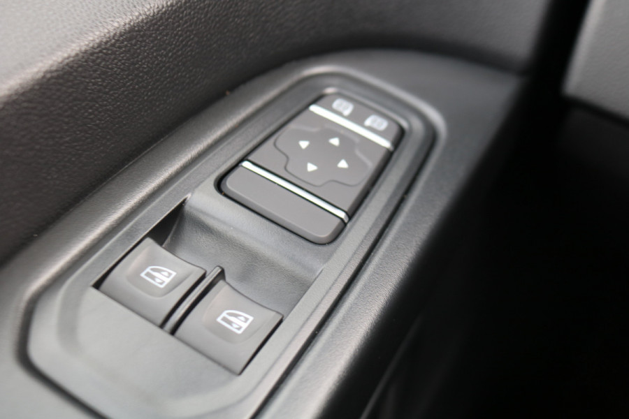 Renault Trafic 2.0 dCi 150pk L2 H1 Work Edition Automaat Airco Navigatie Trekhaak