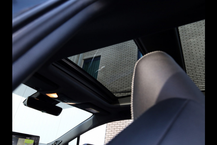 Toyota Corolla Touring Sports 2.0 Hybrid Premium | Panoramadak | Leder | JBL Audio