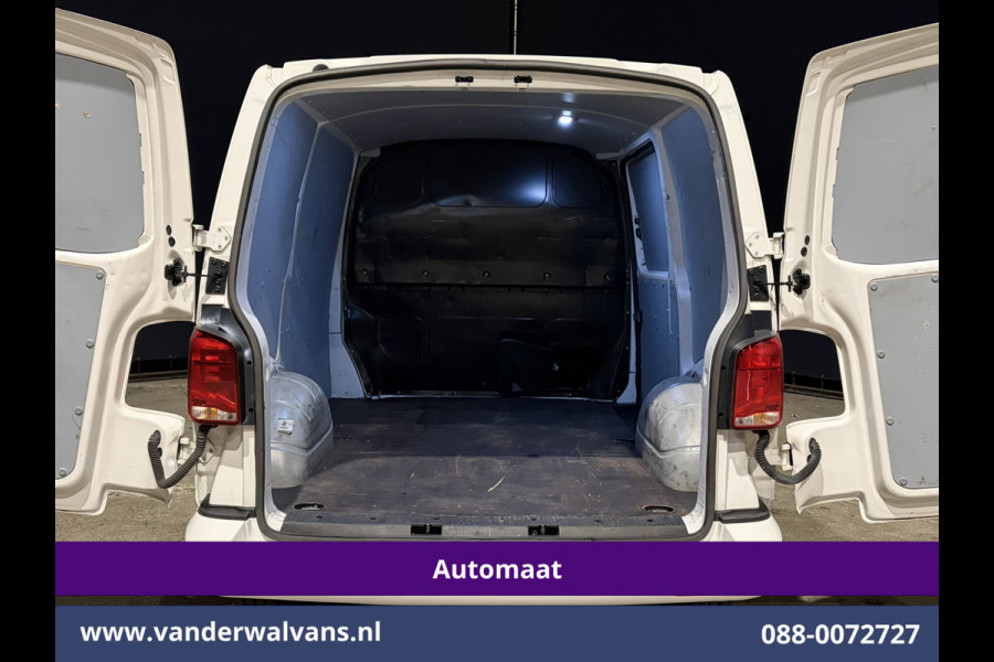 Volkswagen Transporter 2.0 TDI 150pk Automaat L1H1 Euro6 Airco | Navigatie | Camera | Cruisecontrol | Android Auto Parkeersensoren, Bijrijdersbank