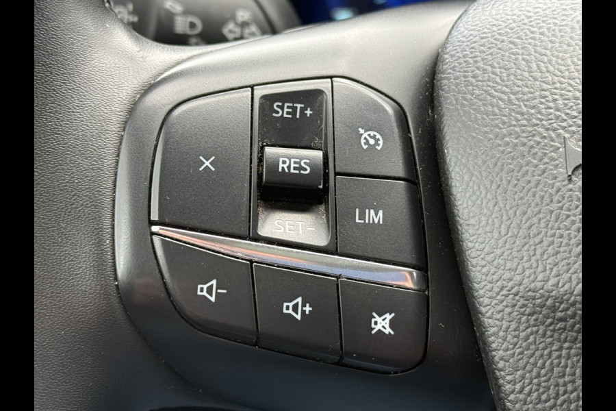 Ford Kuga BWJ 2023 | 2.5 PHEV 225PK Titanium | PANO DAK | CAMERA A | CARPLAY | CLIMA | CRUISE | NAVI | PRIV. GLAS | MULTIFUNCT. STUUR | LMV