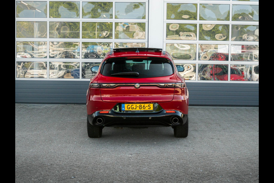 Alfa Romeo Tonale Veloce Plug-In Hybrid Q4 280pk | Schuif/Kanteldak | Technology Pack | 20" | Rosso Alfa