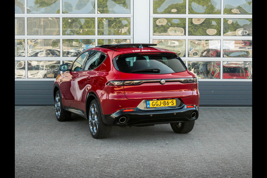 Alfa Romeo Tonale Veloce Plug-In Hybrid Q4 280pk | Schuif/Kanteldak | Technology Pack | 20" | Rosso Alfa
