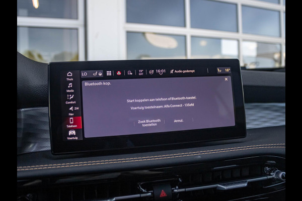 Alfa Romeo Tonale Veloce Plug-In Hybrid Q4 280pk | Schuif/Kanteldak | Technology Pack | 20" | Rosso Alfa