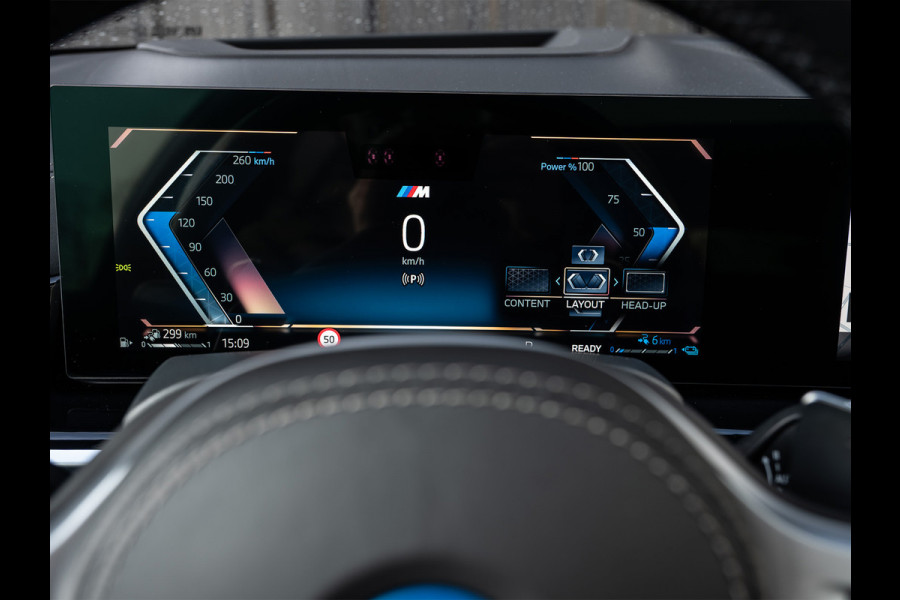 BMW X5 xDrive50e 490pk M Sport Pro | Panoramadak | Soft Close | Comfort Access | Trekhaak | Iconic Glow | M Gordels | 4-Zone Climate | Adaptive Led. | 360 Camera | Head-Up | Active Cruise | Harman/Kardon |