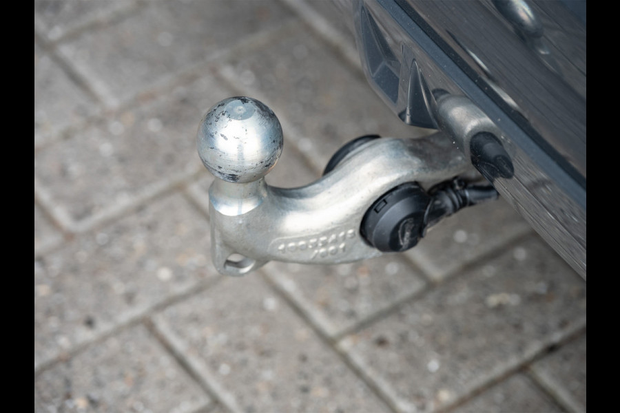 BMW X5 xDrive50e 490pk M Sport Pro | Panoramadak | Soft Close | Comfort Access | Trekhaak | Iconic Glow | M Gordels | 4-Zone Climate | Adaptive Led. | 360 Camera | Head-Up | Active Cruise | Harman/Kardon |