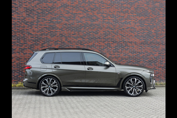 BMW X7 40i xDrive | Skylounge - Trekhaak - B&W