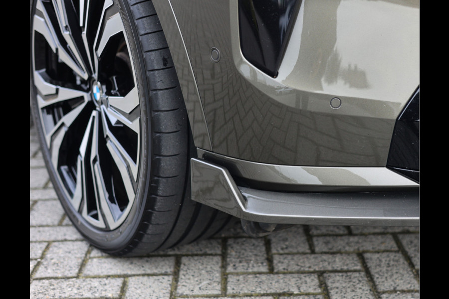 BMW X7 40i xDrive | Skylounge - Trekhaak - B&W
