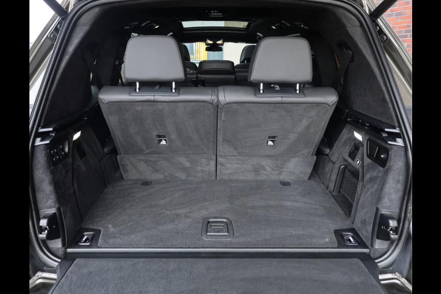 BMW X7 40i xDrive | Skylounge - Trekhaak - B&W