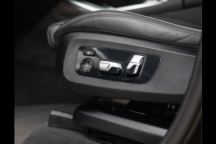 BMW X7 40i xDrive | Skylounge - Trekhaak - B&W