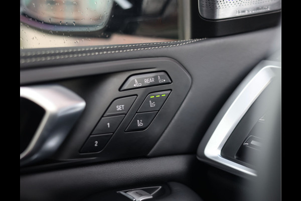 BMW X7 40i xDrive | Skylounge - Trekhaak - B&W