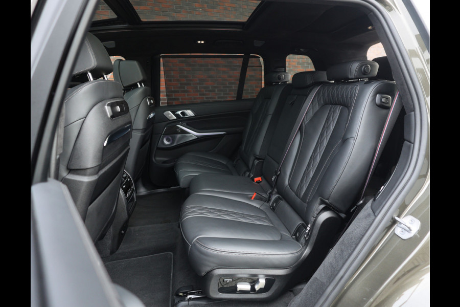 BMW X7 40i xDrive | Skylounge - Trekhaak - B&W