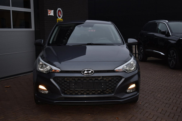 Hyundai i20 1.0 T-GDI 100PK Aut. Comfort | Camera | Carplay | PDC | Stoel- & Stuurverw. | Incl. garantie