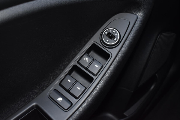 Hyundai i20 1.0 T-GDI 100PK Aut. Comfort | Camera | Carplay | PDC | Stoel- & Stuurverw. | Incl. garantie