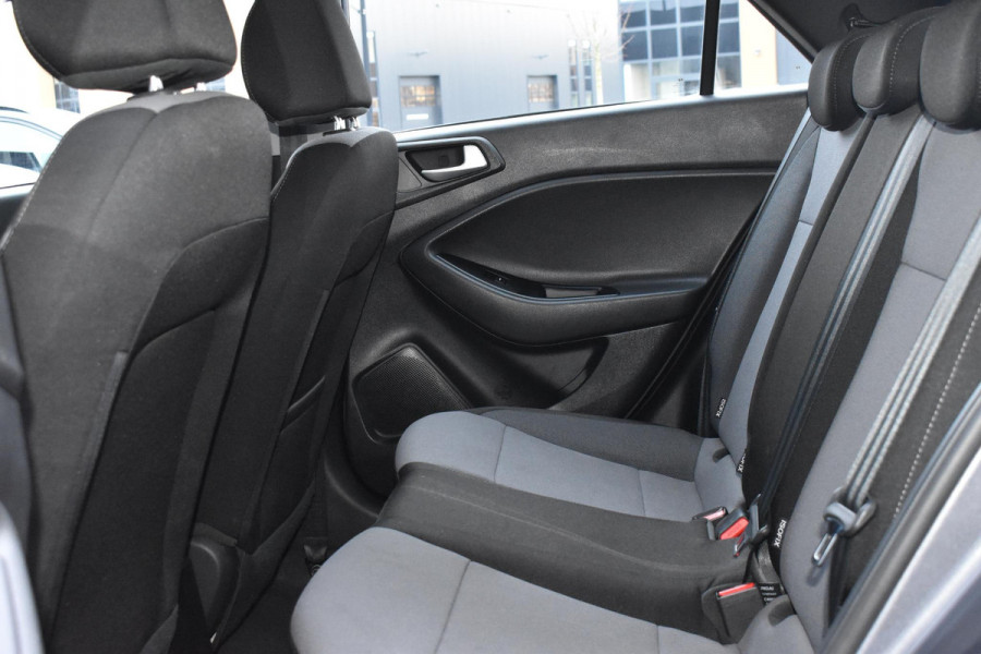 Hyundai i20 1.0 T-GDI 100PK Aut. Comfort | Camera | Carplay | PDC | Stoel- & Stuurverw. | Incl. garantie