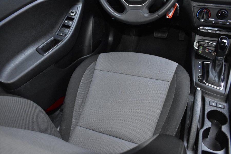 Hyundai i20 1.0 T-GDI 100PK Aut. Comfort | Camera | Carplay | PDC | Stoel- & Stuurverw. | Incl. garantie